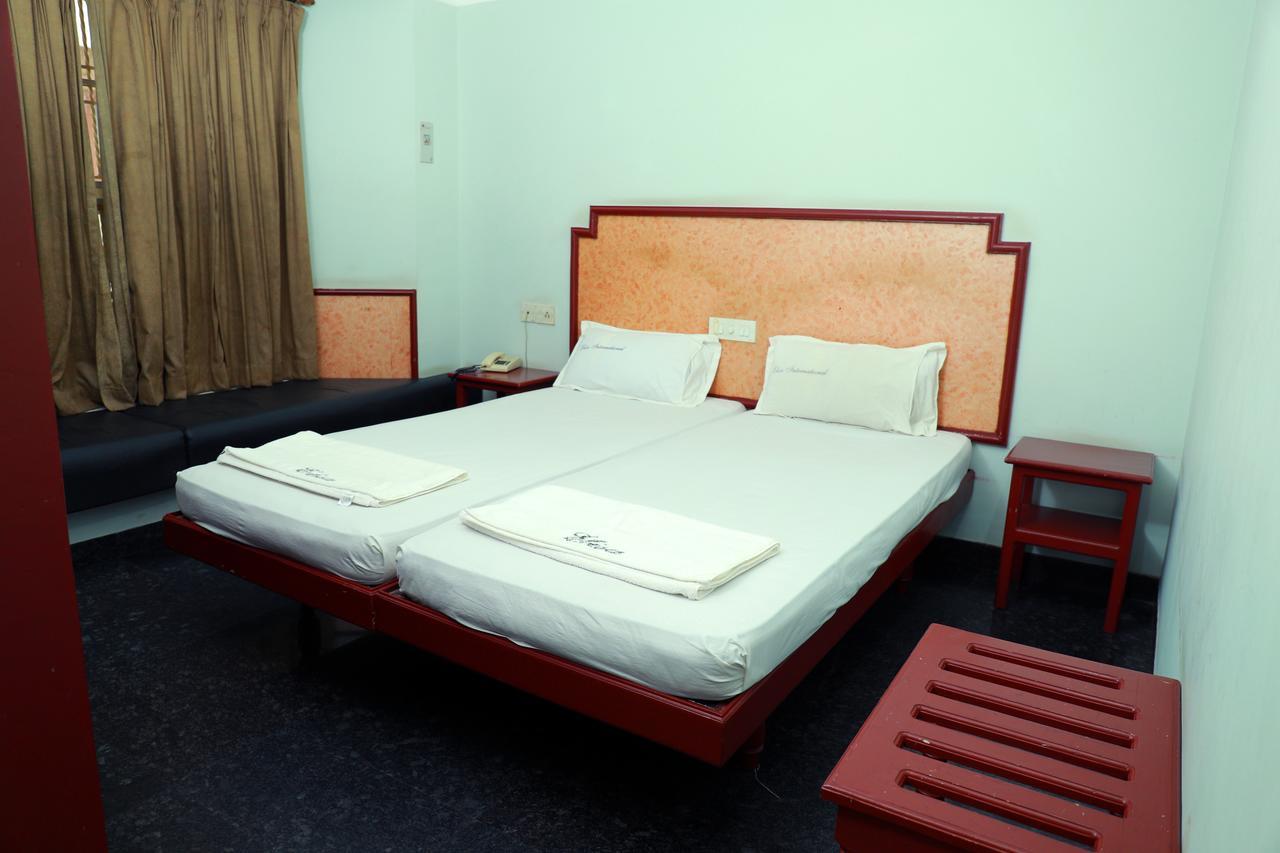 Hotel Elisa International Tourist Home Thiruvananthapuram Zewnętrze zdjęcie